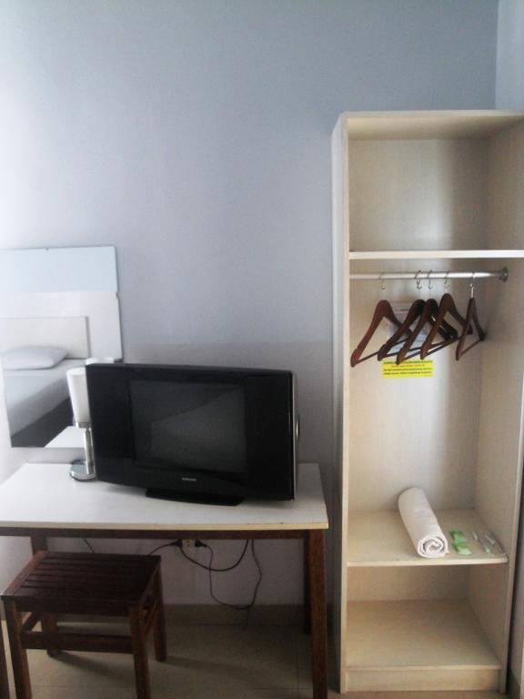 מנאדו Hotel Metropolitan Inn מראה חיצוני תמונה