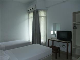 מנאדו Hotel Metropolitan Inn מראה חיצוני תמונה
